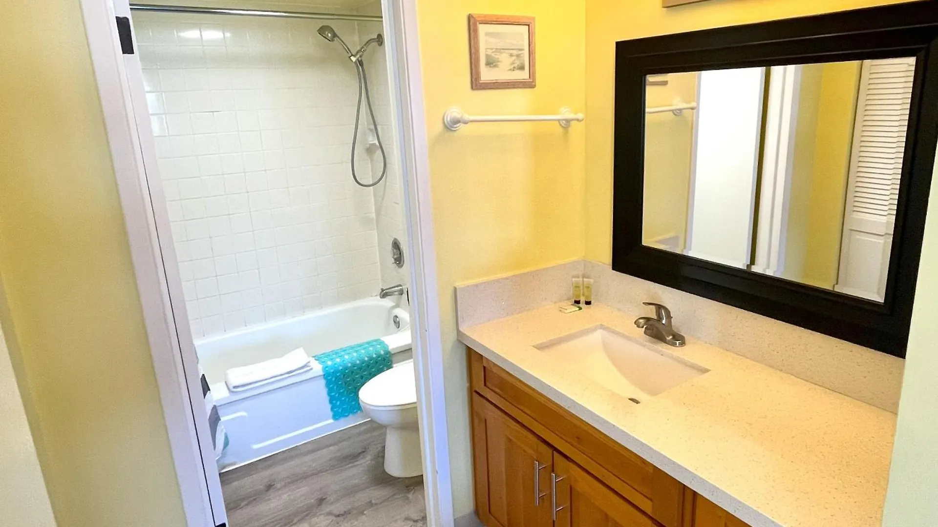Royal Kuhio 1708 - Spacious Corner Unit With Stunning Ocean City Views In The Heart Of Waikiki! Honolulu 0*,  USA